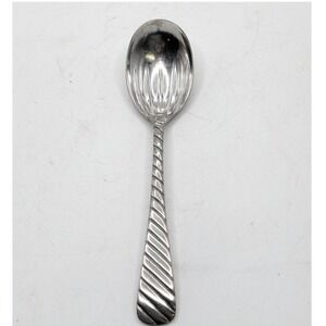 Vtg 1847 Dundee Rogers Bros Sugar Spoon Silver Plate Fluted Shell Bowl Swirl